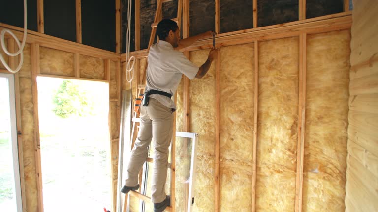 Best Weatherproofing Services  in Bayshore Gardens, FL